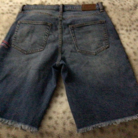 Johnny Was Jeanette Bermuda shorts - Picture 3 of 5